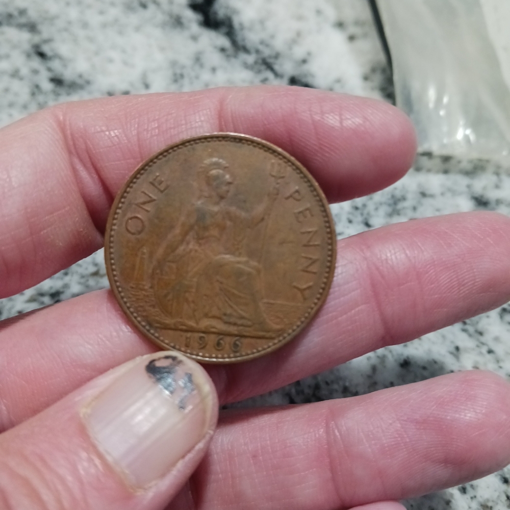 1966 Penny UK Great Britain Queen Elizabeth II Circulated Bronze